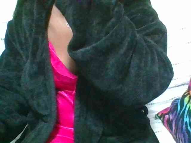 Imanoellah Live Webcam on BongaCams