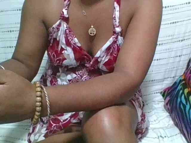 LadyDesire webcam