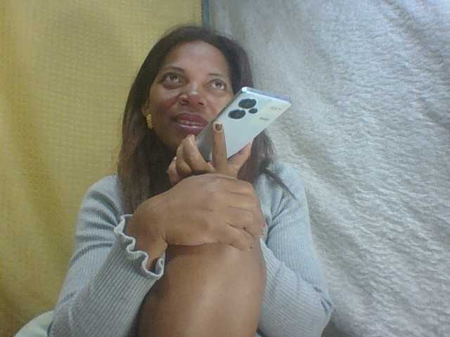 Carrollina live cam on BongaCams