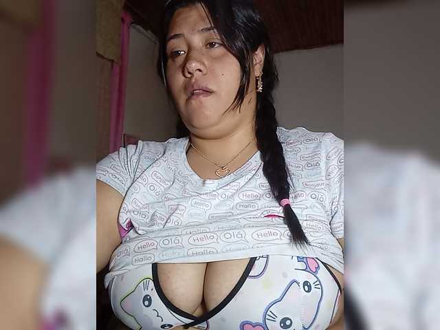 pocahontassex live cam on BongaCams