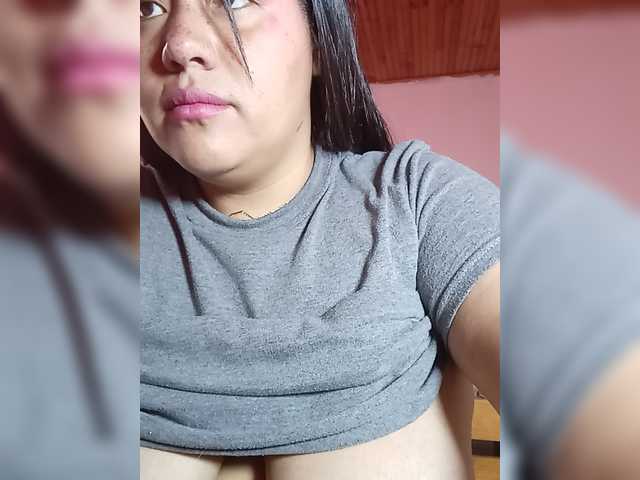 pocahontassex live cam on BongaCams
