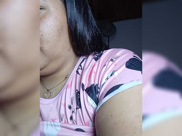 pocahontassex live cam on BongaCams