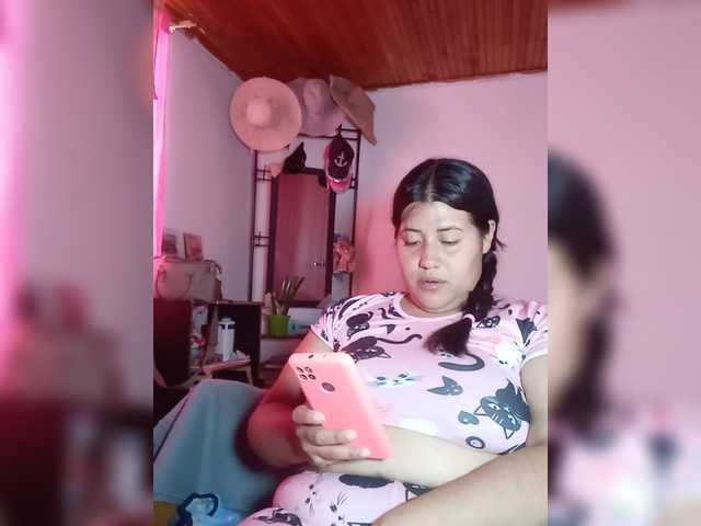 pocahontassex live cam on BongaCams