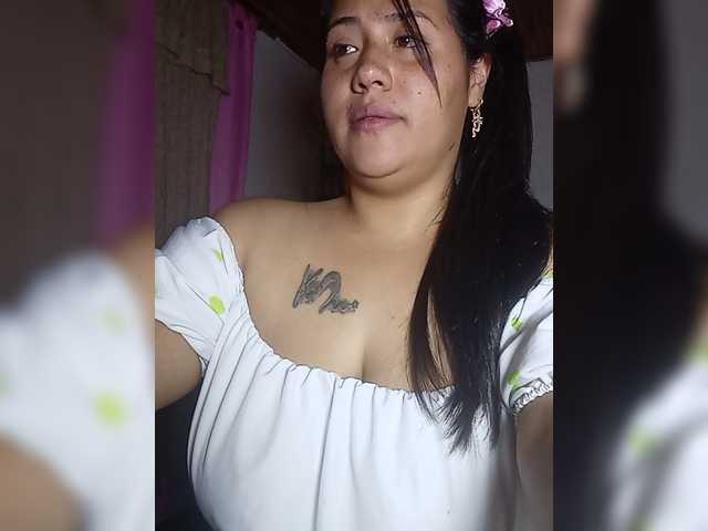 pocahontassex live cam on BongaCams