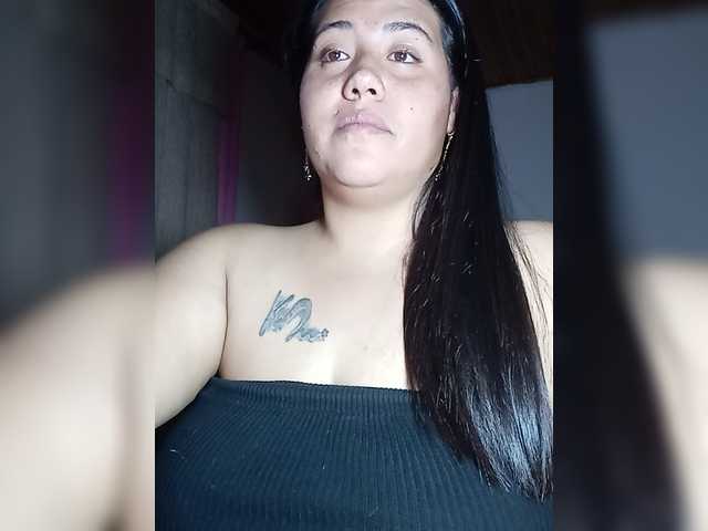 pocahontassex live cam on BongaCams