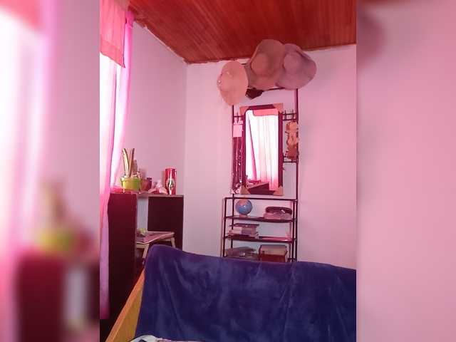pocahontassex live cam on BongaCams
