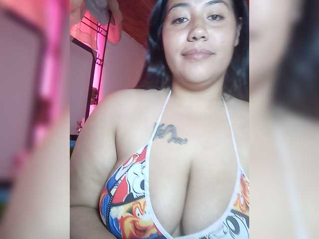pocahontassex live cam on BongaCams
