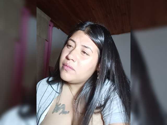 pocahontassex live cam on BongaCams