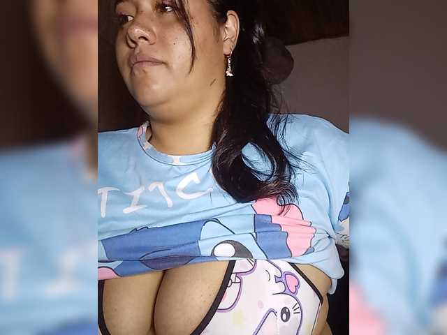 KATYGONZALEZ live cam preview