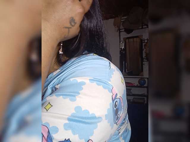 pocahontassex live cam on BongaCams