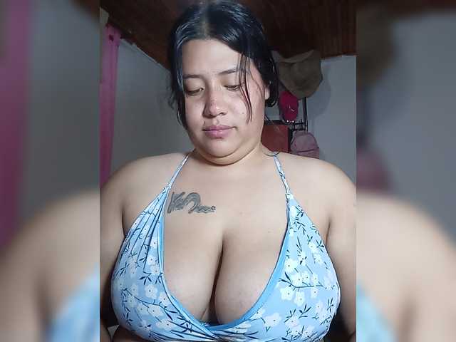pocahontassex live cam on BongaCams
