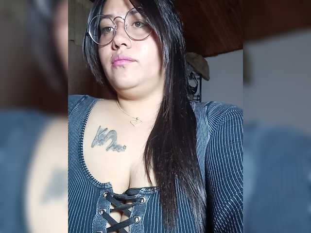 pocahontassex live cam on BongaCams