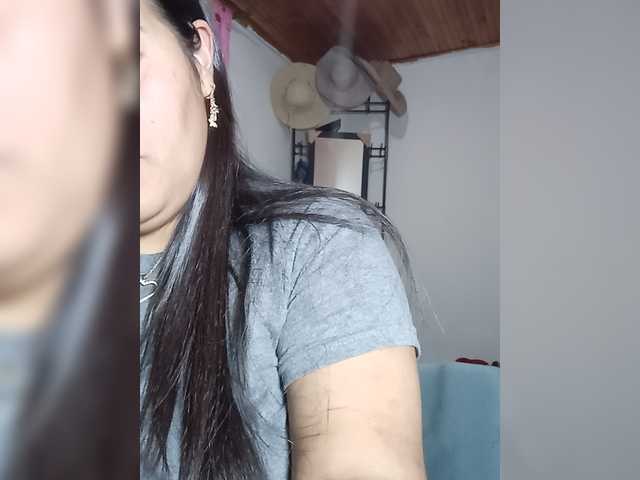 pocahontassex live cam on BongaCams