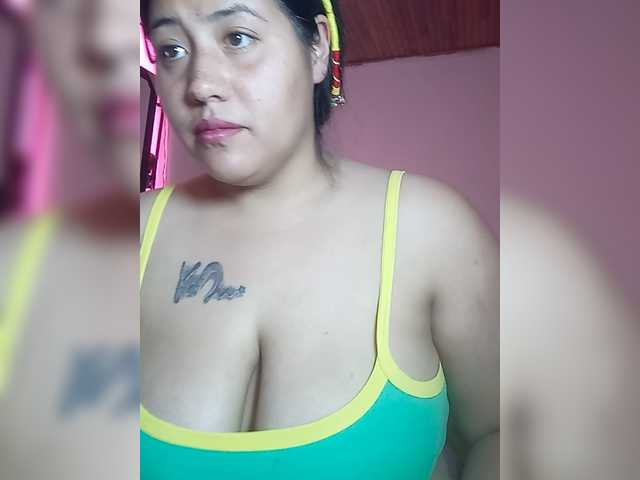 pocahontassex live cam on BongaCams