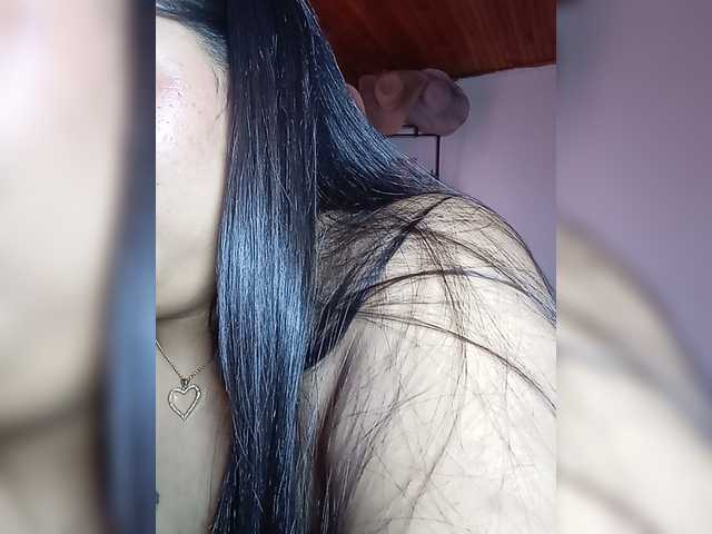 pocahontassex live cam on BongaCams