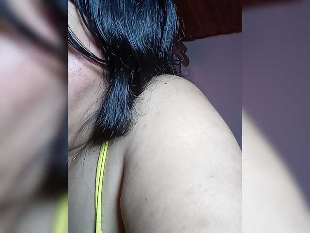 pocahontassex live cam on BongaCams