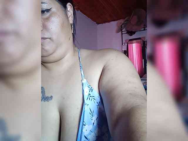 KATYGONZALEZ webcam