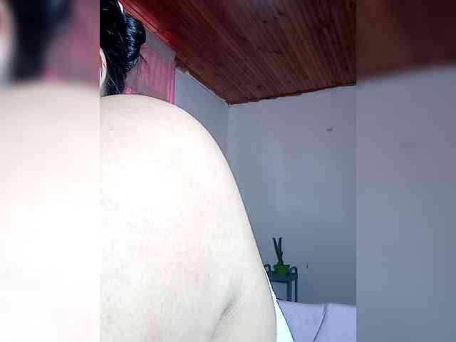 KATYGONZALEZ webcam