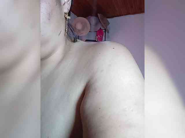 KATYGONZALEZ webcam