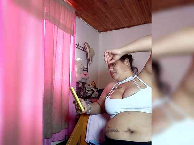 KATYGONZALEZ webcam