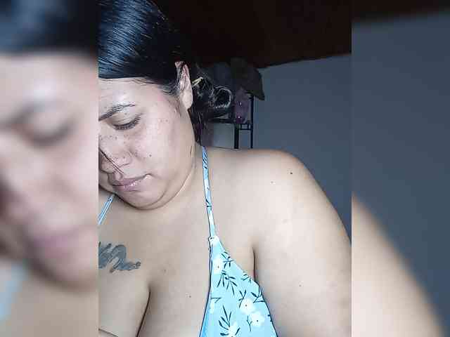 pocahontassex Live Webcam on BongaCams