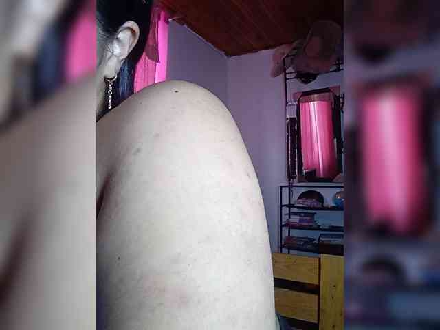 KATYGONZALEZ webcam
