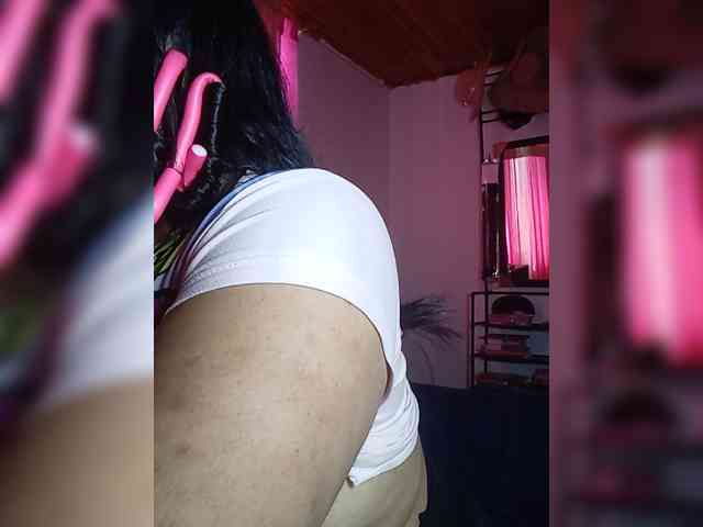 KATYGONZALEZ webcam