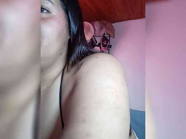 KATYGONZALEZ webcam