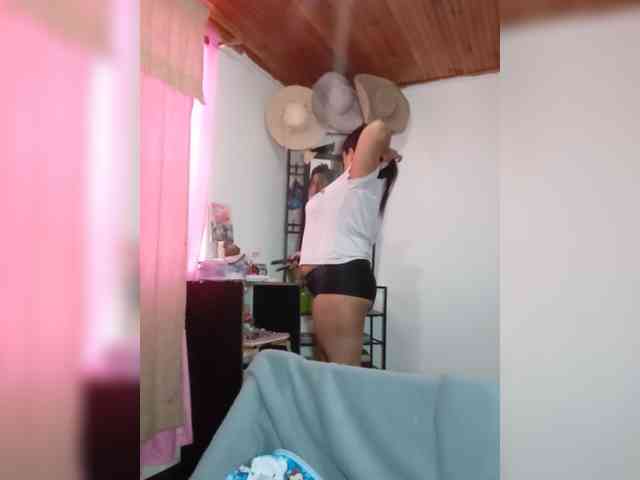 KATYGONZALEZ webcam