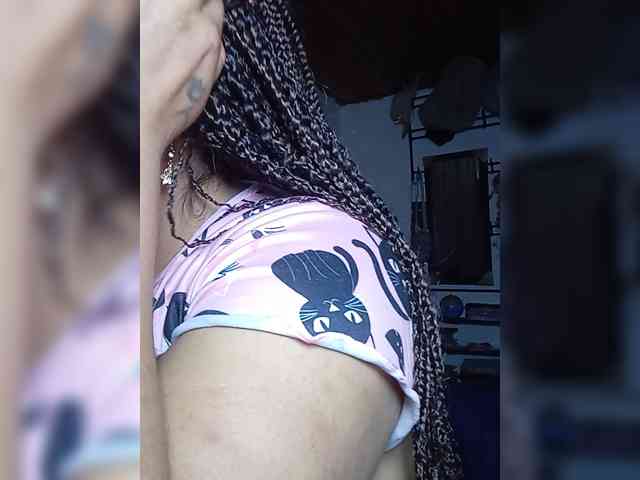KATYGONZALEZ webcam