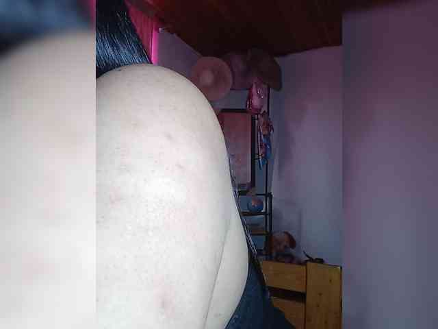 KATYGONZALEZ webcam