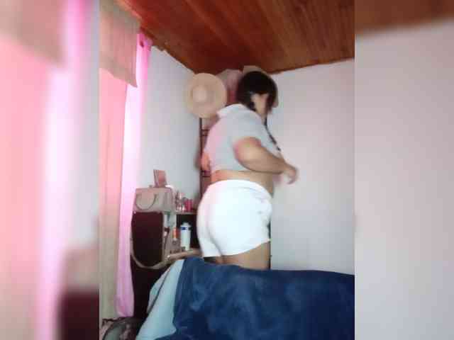 pocahontassex Live Webcam on BongaCams