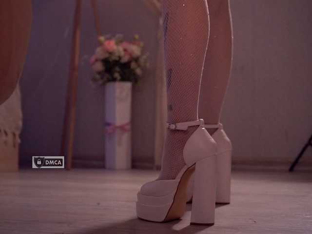 HoneyCherry live cam on BongaCams
