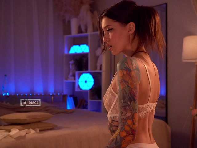 HoneyCherry live cam on BongaCams