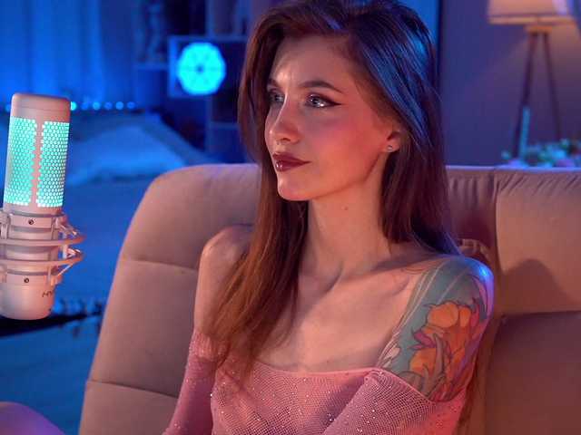 HoneyCherry live cam on BongaCams