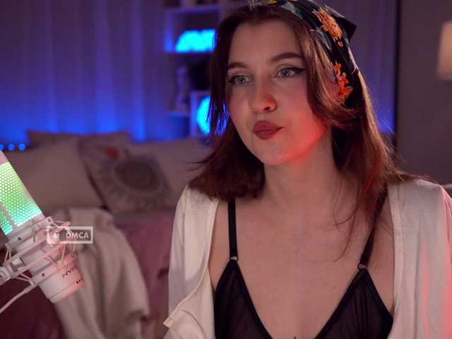 HoneyCherry live cam on BongaCams