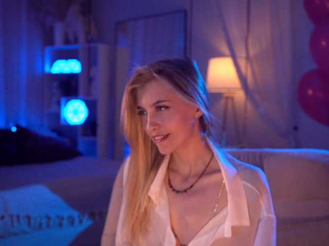 в попе у HoneyCherry