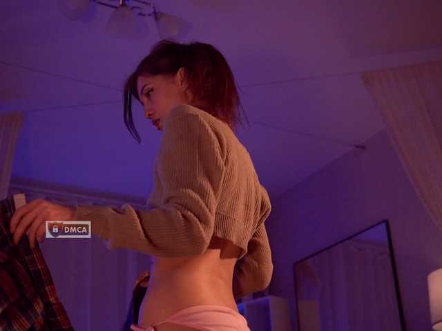 HoneyCherry live webcam show