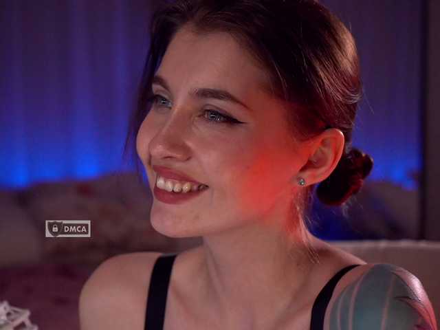 HoneyCherry live cam on BongaCams