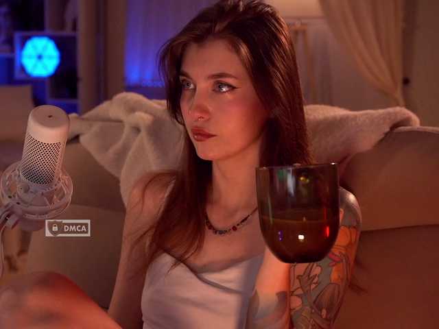 HoneyCherry live webcam show