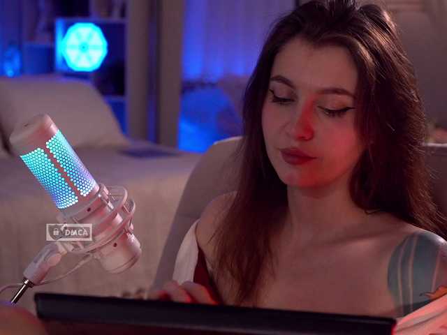HoneyCherry live cam on BongaCams