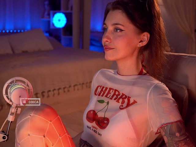 HoneyCherry live cam on BongaCams