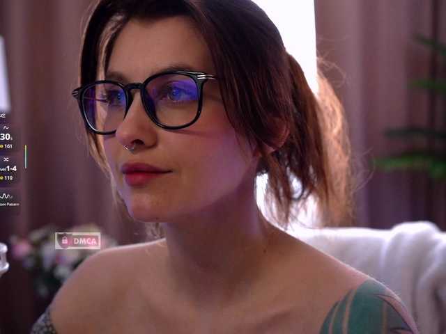 HoneyCherry's BongaCams show and profile