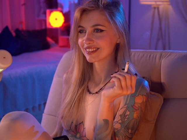 HoneyCherry live cam