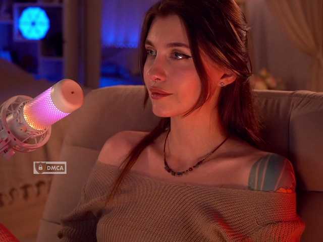 HoneyCherry live webcam show