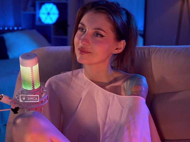 HoneyCherry live cam on BongaCams