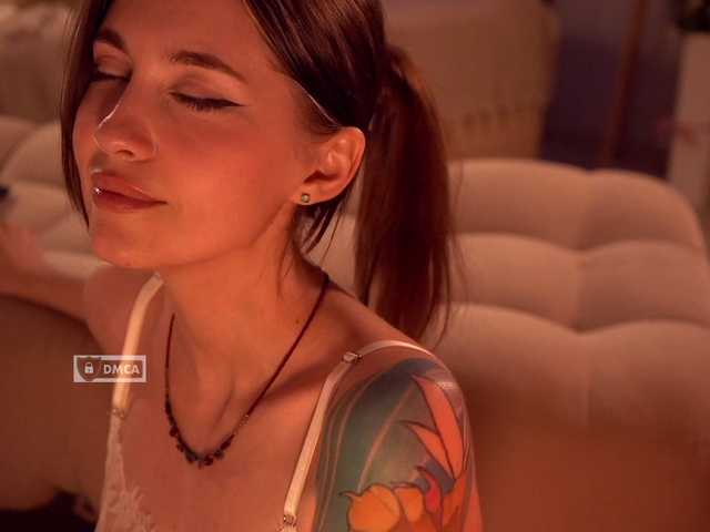 HoneyCherry live cam on BongaCams
