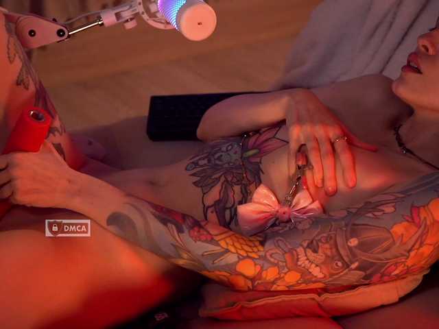 HoneyCherry live cam on BongaCams