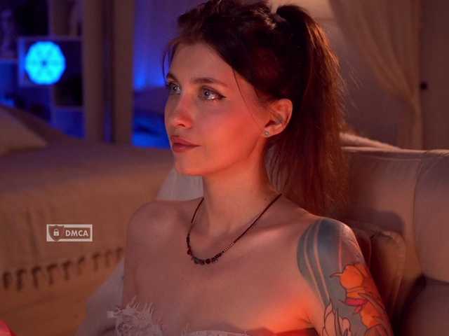 HoneyCherry live cam on BongaCams