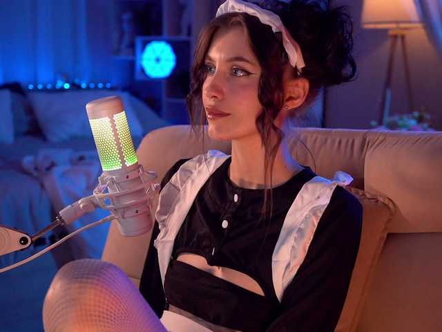 HoneyCherry live cam on BongaCams